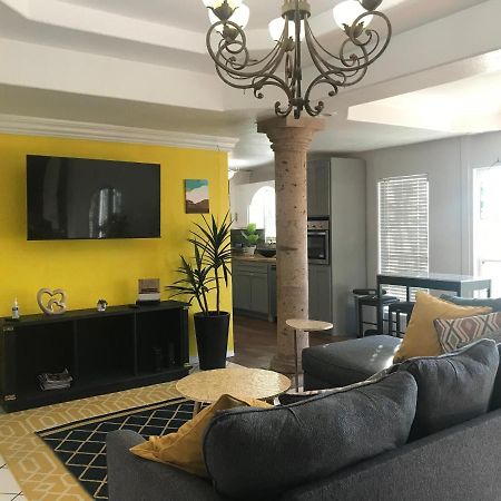 Cheerful 4 Bedroom Home With Pool And Bbq Area With 5Th Bedroom Option Brownsville Exterior foto