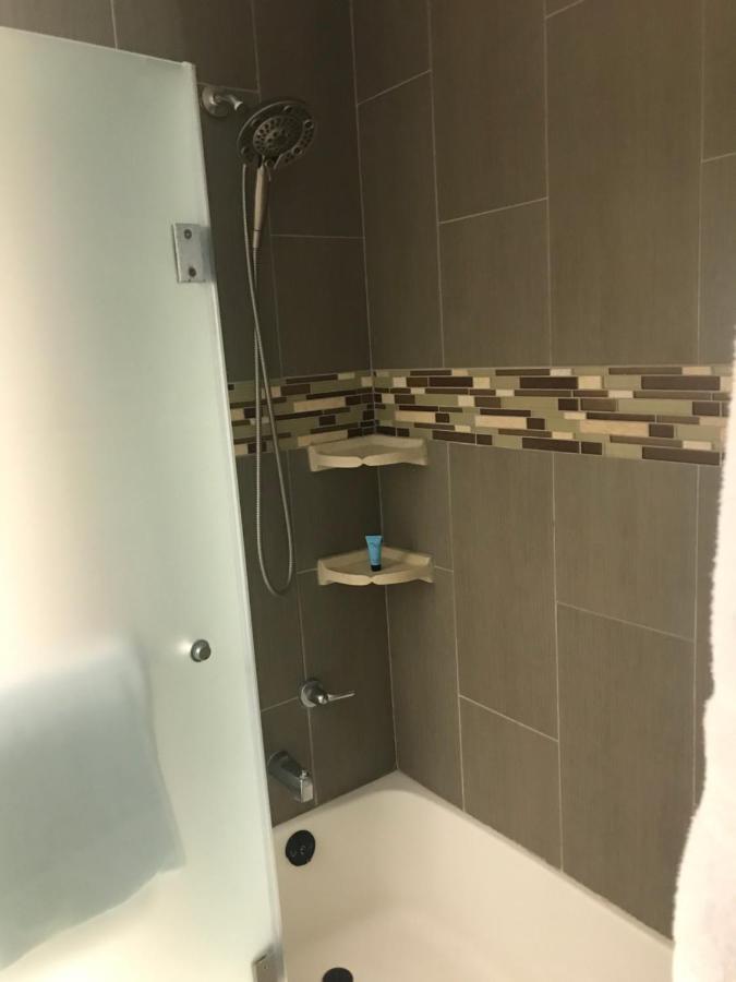 Cheerful 4 Bedroom Home With Pool And Bbq Area With 5Th Bedroom Option Brownsville Exterior foto